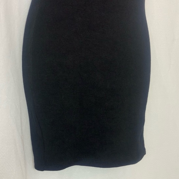 2 Dresses. Old Navy Black and White. Fashion Nova Black - Picture 12 of 15